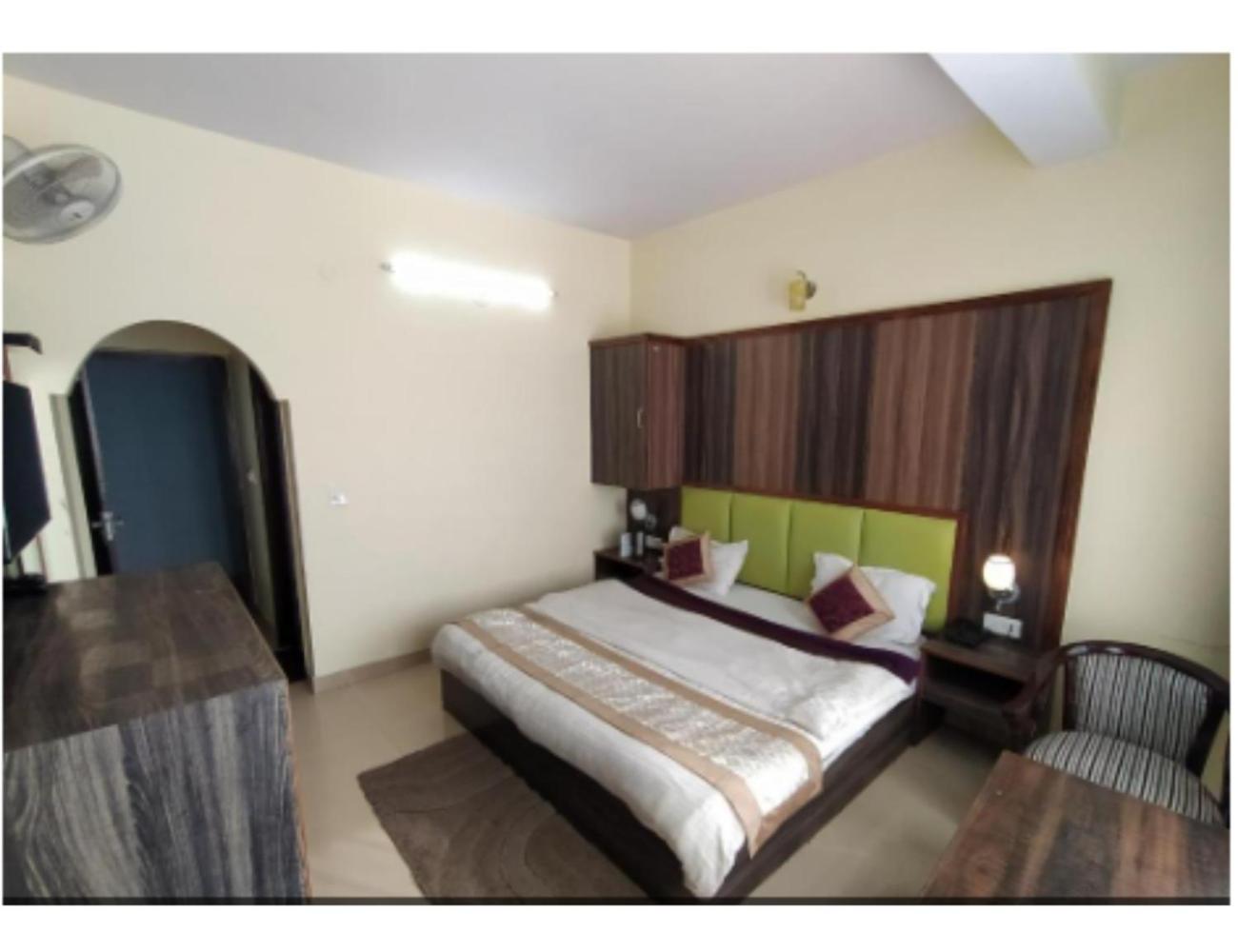Hotel Super Mall Residency, Масурі Екстер'єр фото